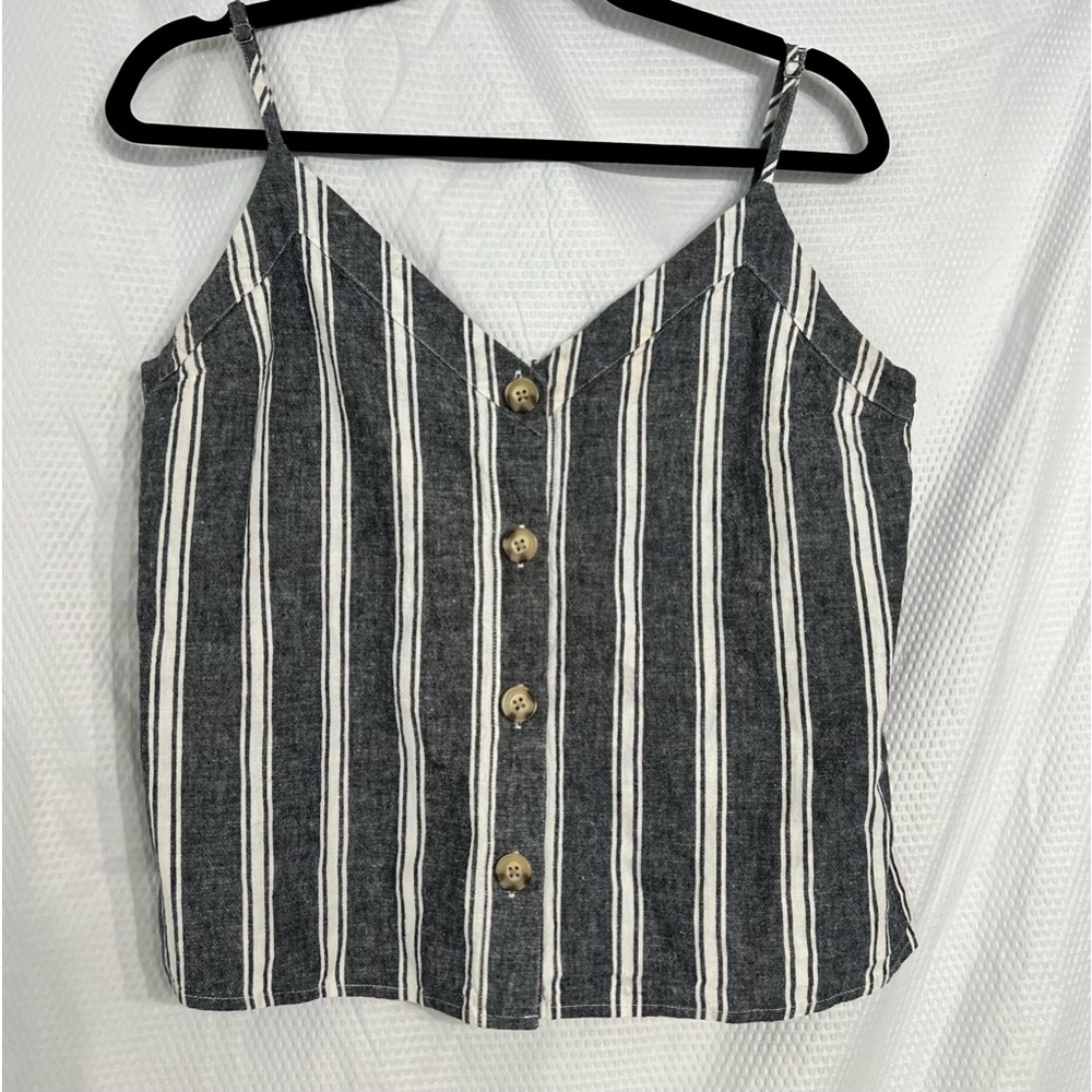 Abercrombie & Fitch top size M